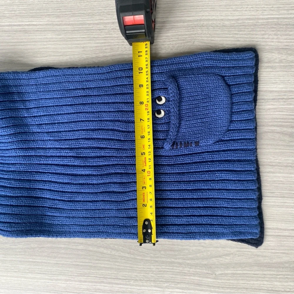 Anya Hindmarch X Uniqlo Blue and Black Knit Scarf - Picture 5 of 6